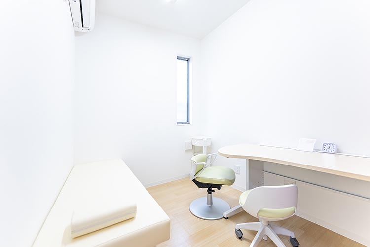 診察室6